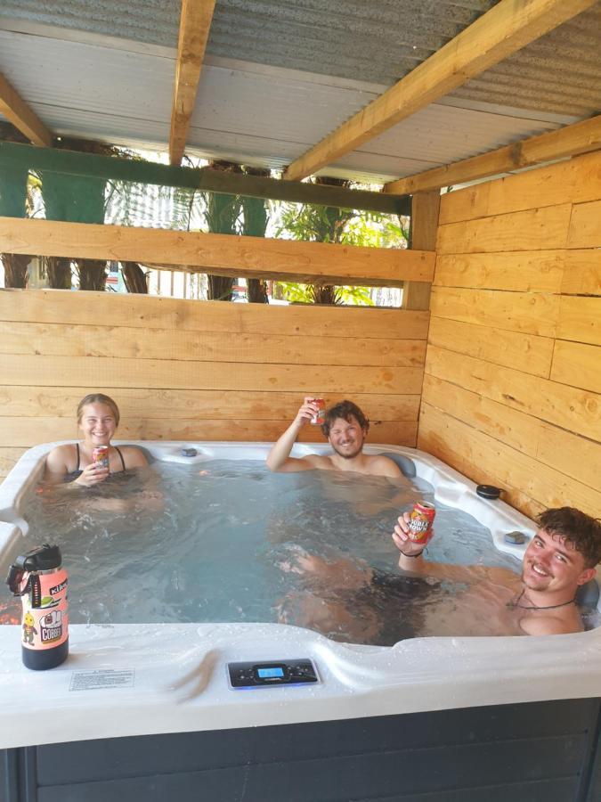 โกลว์ วอร์ม แอคคอมมอเดชั่น Hostel ฟรานซ์โจเซฟ ภายนอก รูปภาพ