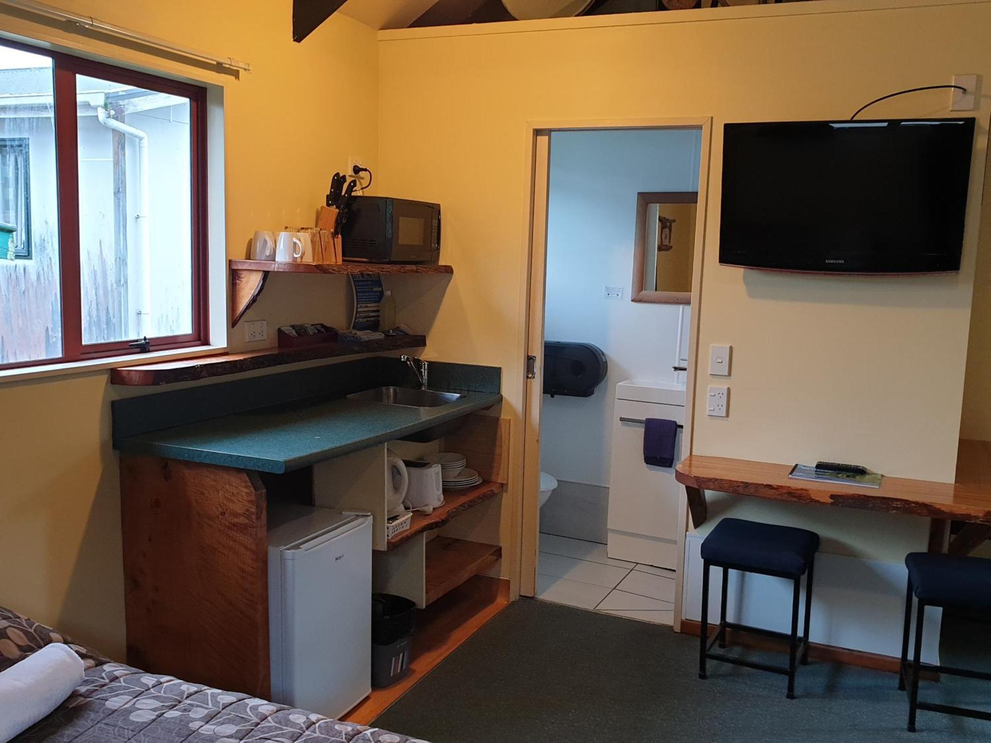 โกลว์ วอร์ม แอคคอมมอเดชั่น Hostel ฟรานซ์โจเซฟ ภายนอก รูปภาพ