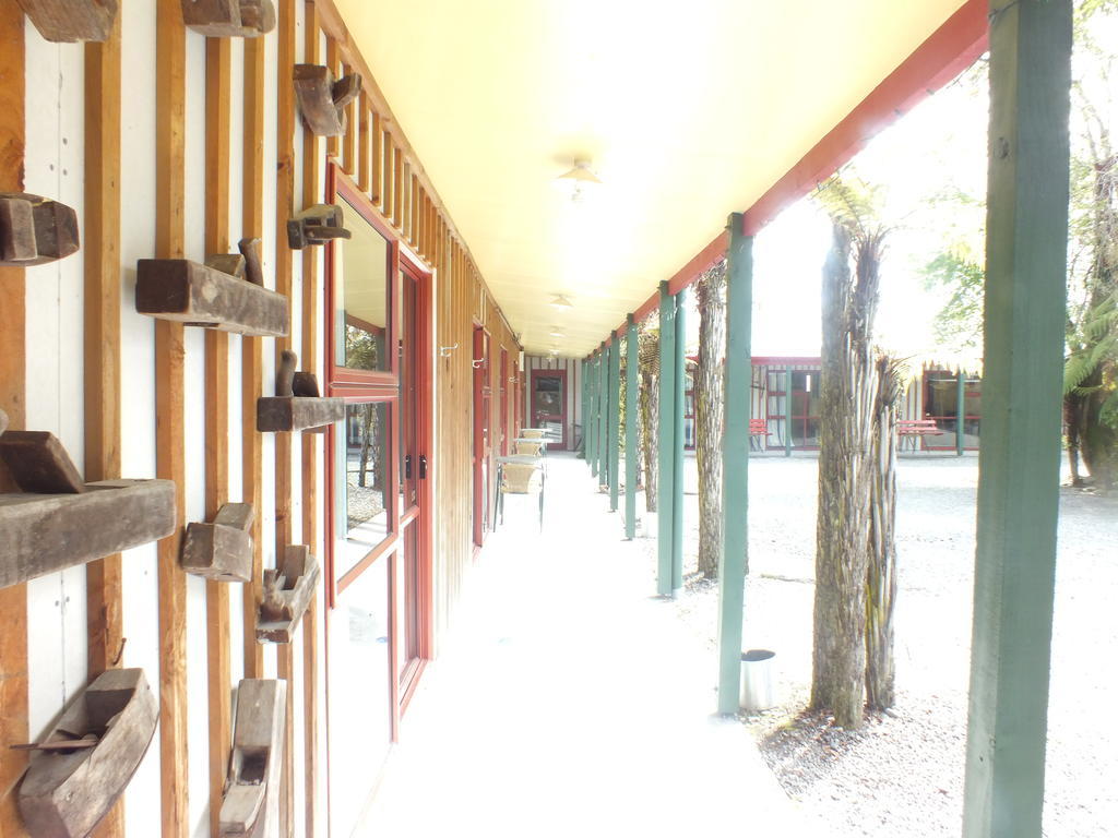 โกลว์ วอร์ม แอคคอมมอเดชั่น Hostel ฟรานซ์โจเซฟ ภายนอก รูปภาพ