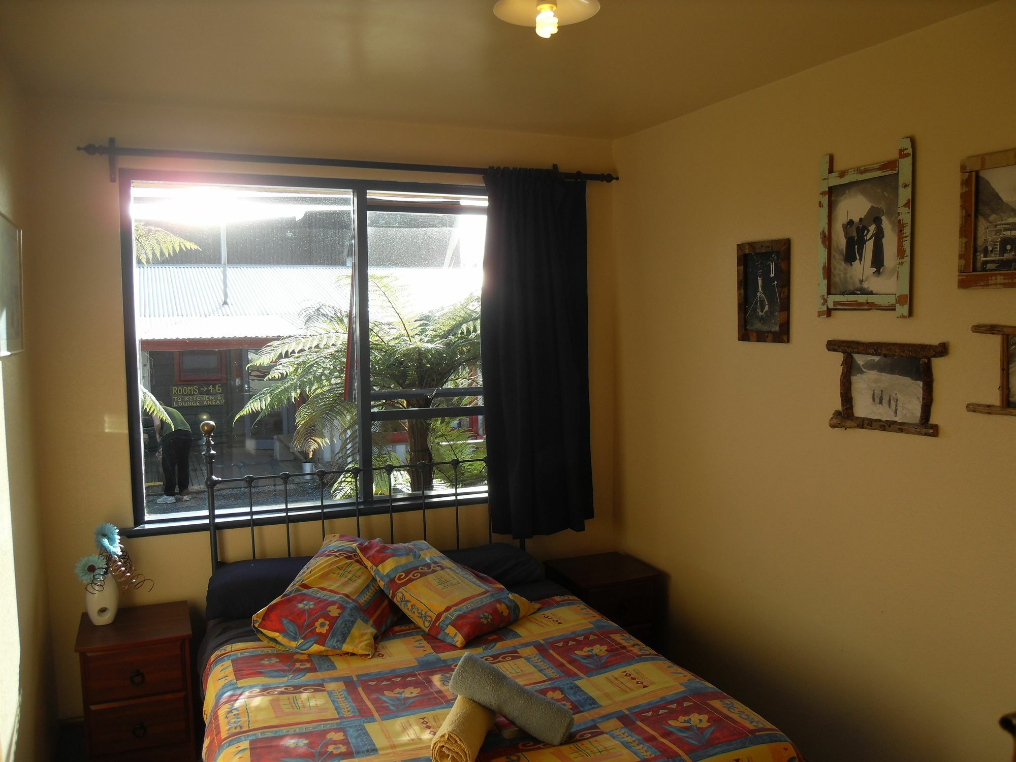 โกลว์ วอร์ม แอคคอมมอเดชั่น Hostel ฟรานซ์โจเซฟ ภายนอก รูปภาพ